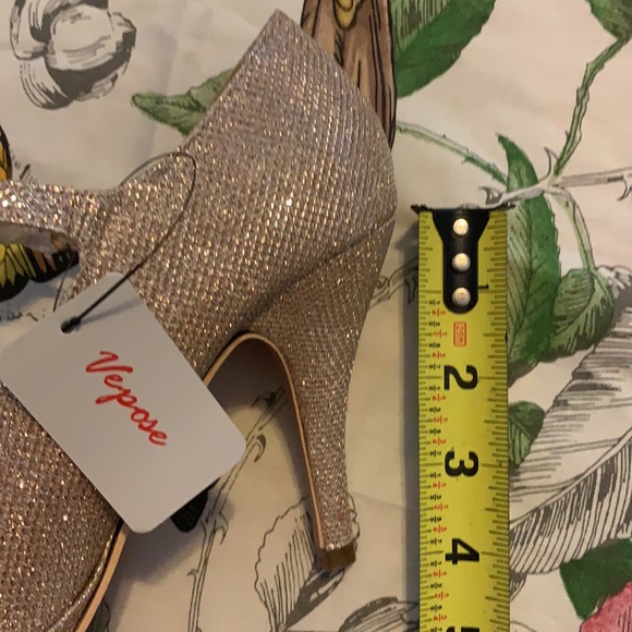 New with box Vepose New York Gold Glitter Heels - Picture 15 of 15